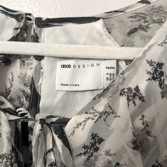 ✨NWT~ASOS Ruffle Zebra 🦓 Dress✨ - Picture 6 of 6